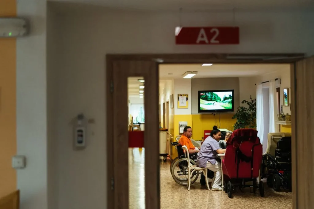Onde encontrar estadia curta para idosos em Brasília?
